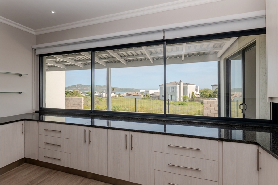 4 Bedroom Property for Sale in Myburgh Park Western Cape